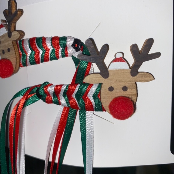 Reindeer Braided Barrette Clips - Picture 4 of 5